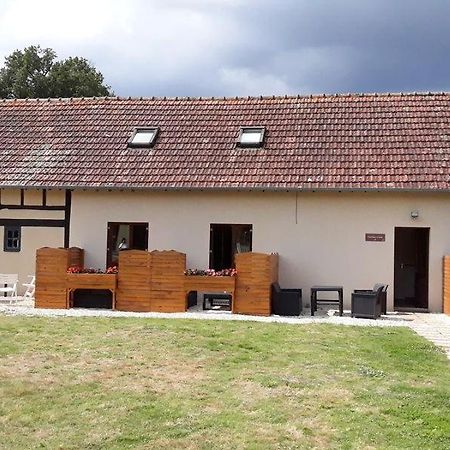 Bed and Breakfast Domaine de la dijonniere Les capucines à Clémont Extérieur photo